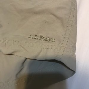 LL Bean shorts size large